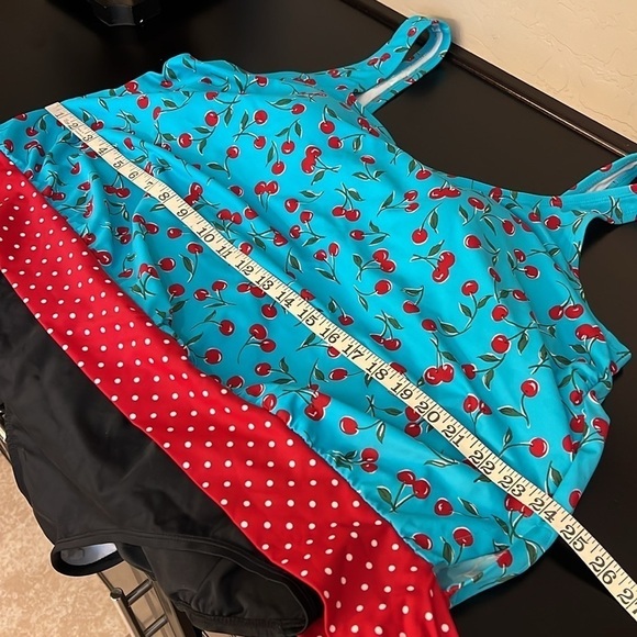 Catalina cherry print colorblock one piece swimsuit size 2XL - Picture 7 of 11